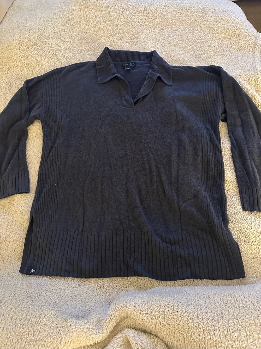 Barefoot Dreams Navy XL v split neck polo. EUC